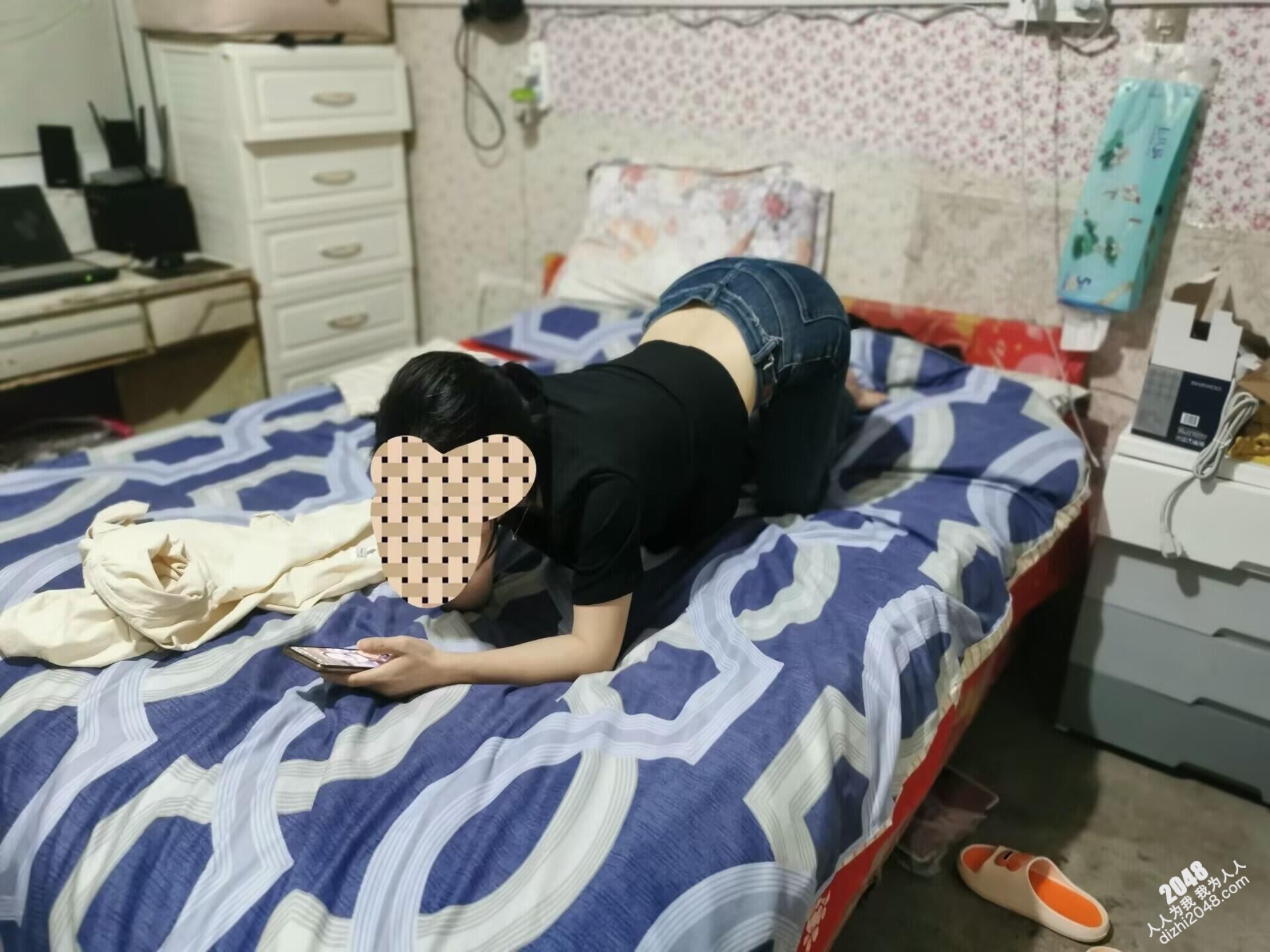 [虎哥代发]今日投稿，老哥分享骚妻，会看评论[33P]