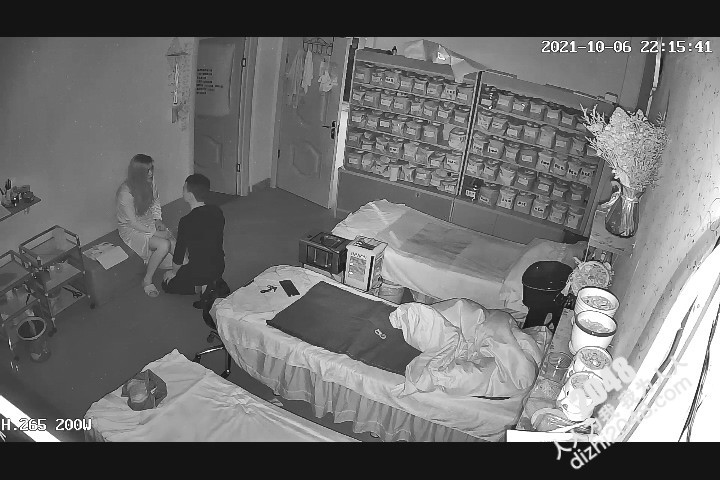 【稀缺摄像头】美容院老板娘质疑小男友出轨吵架后又被操