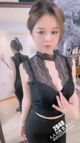 [MP4/6.2G]極品氣質女神穿開襠黑絲塞跳蛋艷舞挑逗掰玩淫屄假屌自慰／健身小小騷貨勾引健碩黑哥寓所各種體位瘋狂抽插等 8V