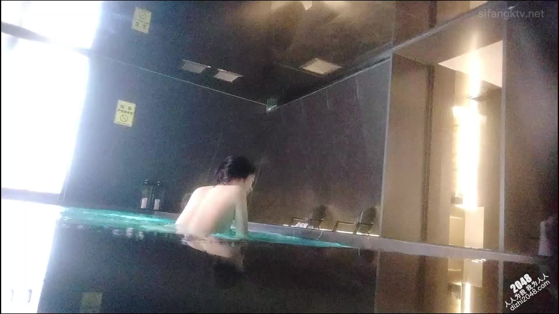 [MP4/ 2.62G] 贵在真实，温泉洗浴渣女曝光女士区内部春色，专挑极品妹子拍，前凸后翘高颜小姐姐真不错，看硬了