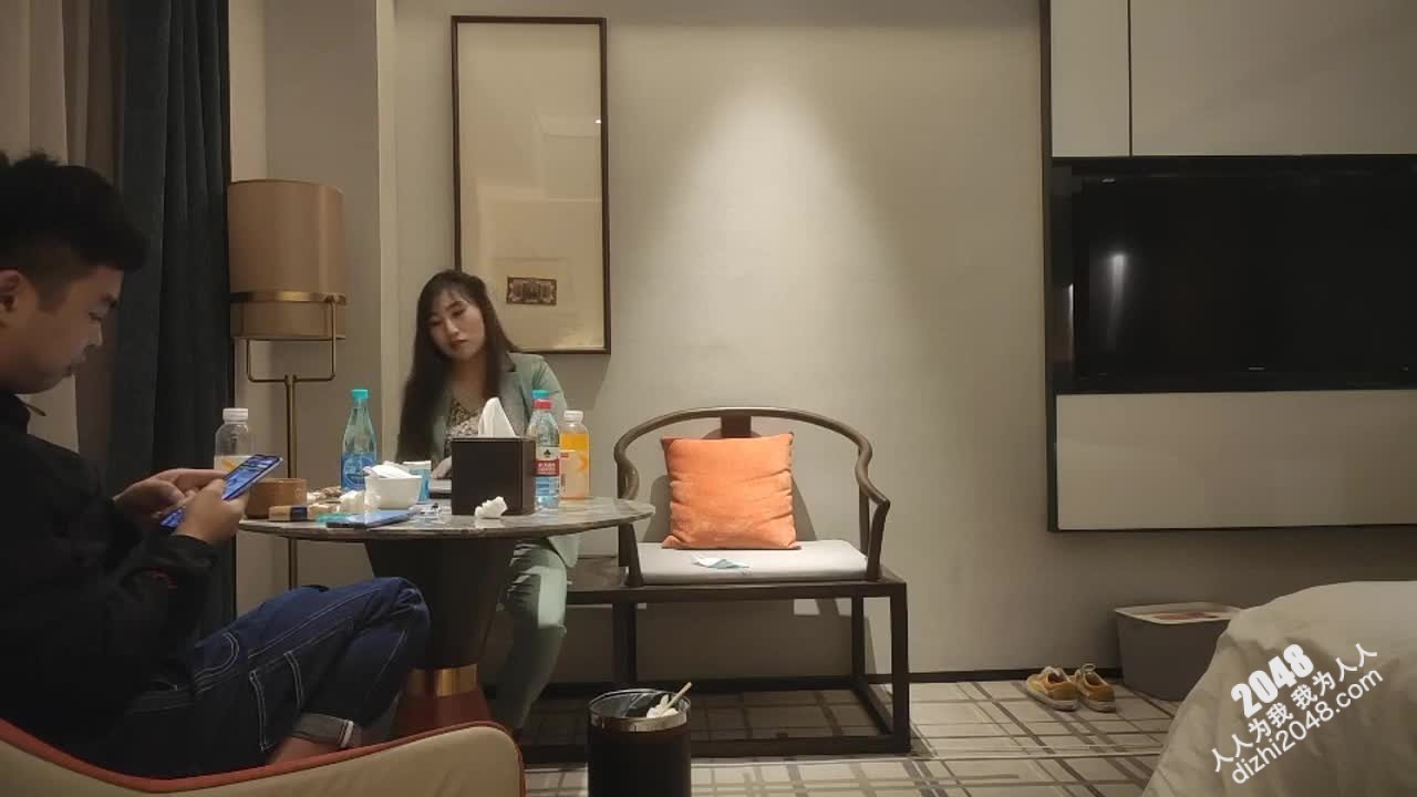 [MP4/ 909M] 熟女大姐 以后要提前跟我说好安排时间 舒服我来了用力你好棒 身材丰满先卿卿我我热舞一曲